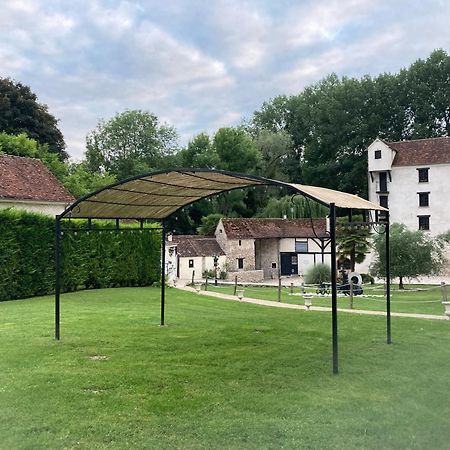 Moulin De Moulignon B&B Messy Экстерьер фото